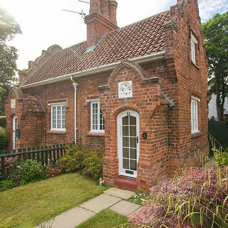 Cosy Cottage Old Clee Exterior photo