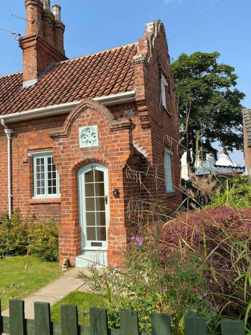 Cosy Cottage Old Clee Exterior photo